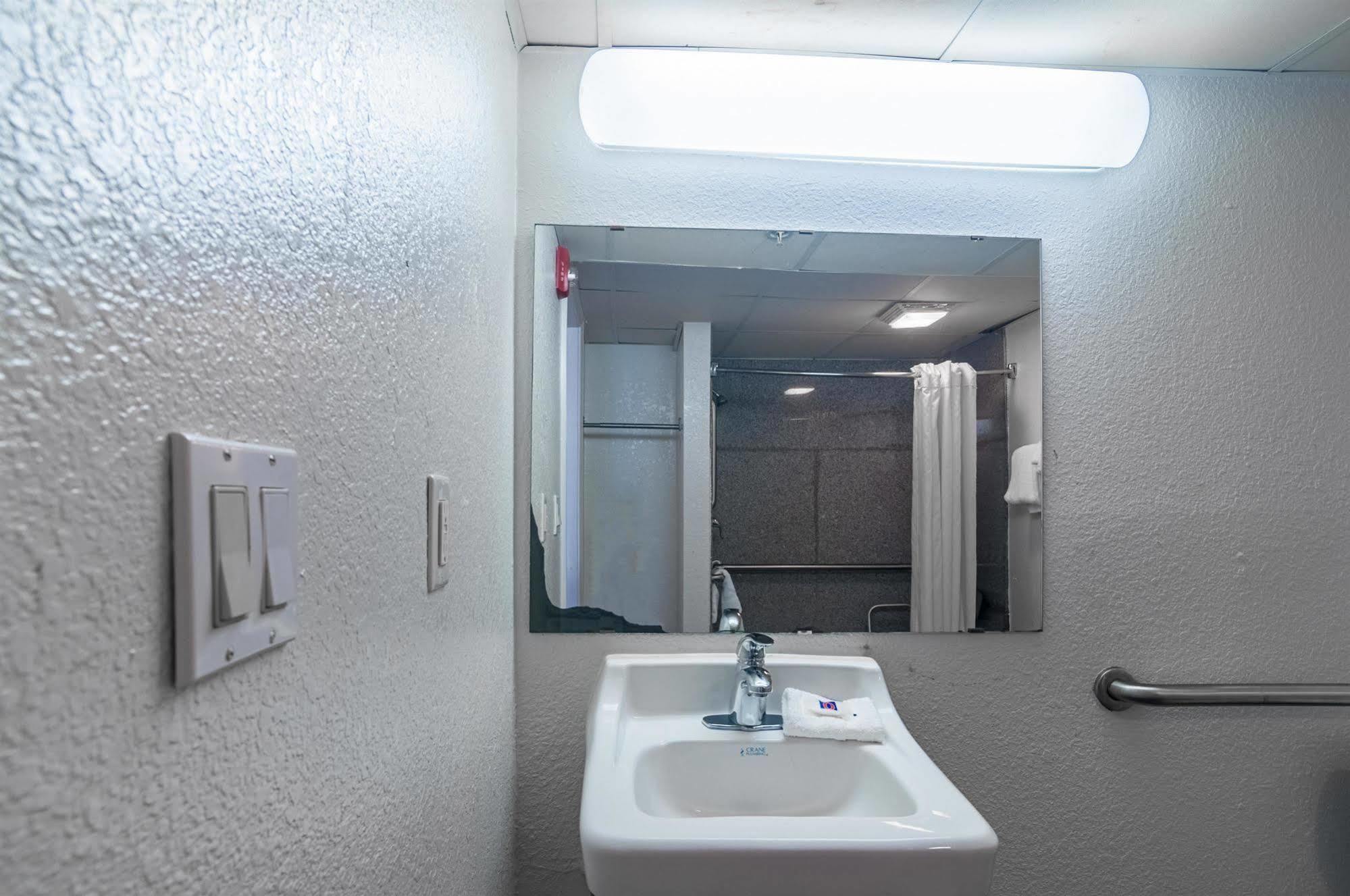 Motel 6-Oklahoma City, Ok - South Buitenkant foto